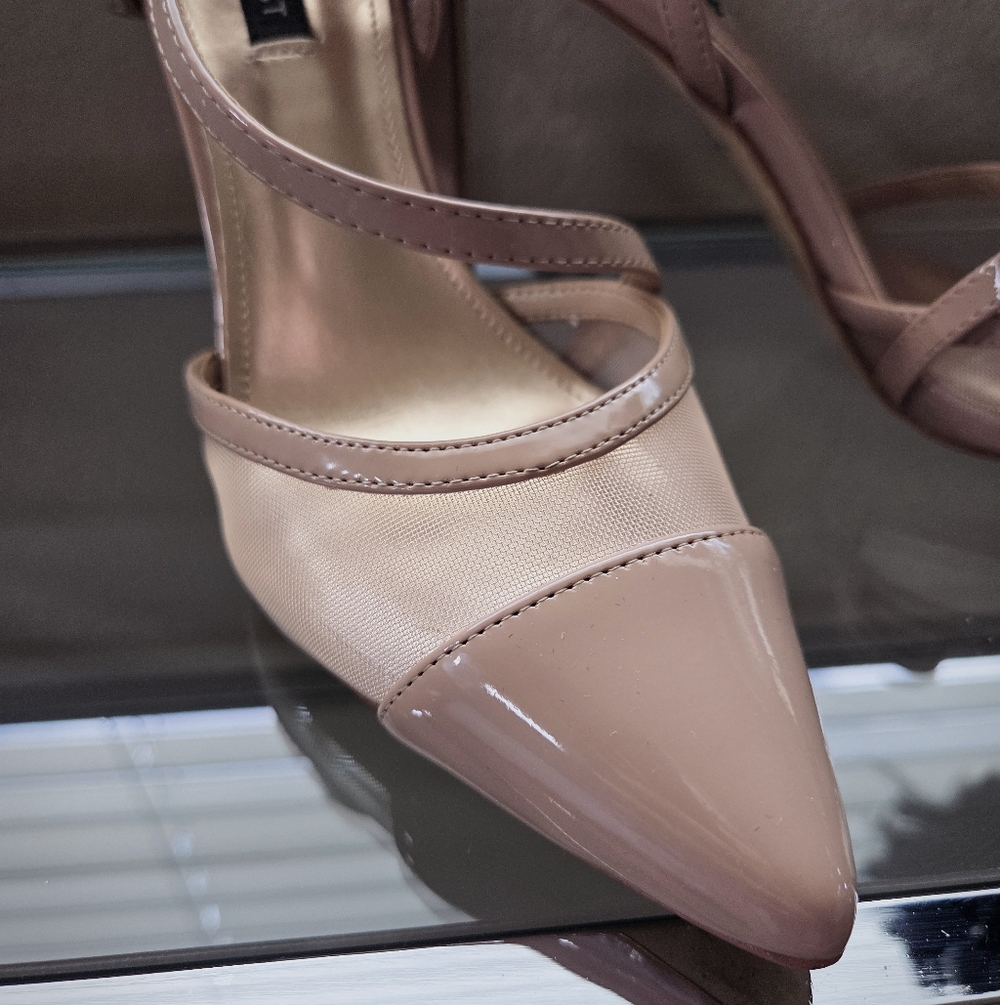 Nine West Light Natural TIMIE Ankle Strap Pumps Size 8 - Picture 4 of 6